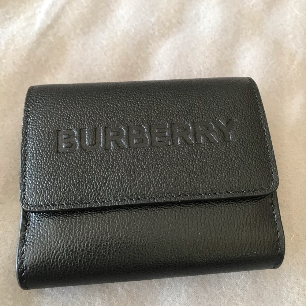 Burberry Luna Black Grained Leather Small Coin Pouch Snap Wallet